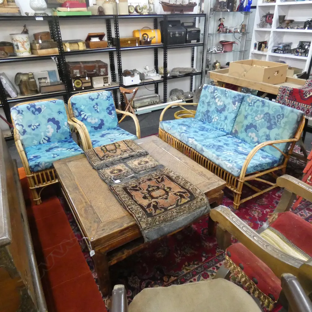 3 PCE VINTAGE BAMBOO & CANE LOUNGE SUITE w. RETRO BLUE UPHOLSTERY Image 1++