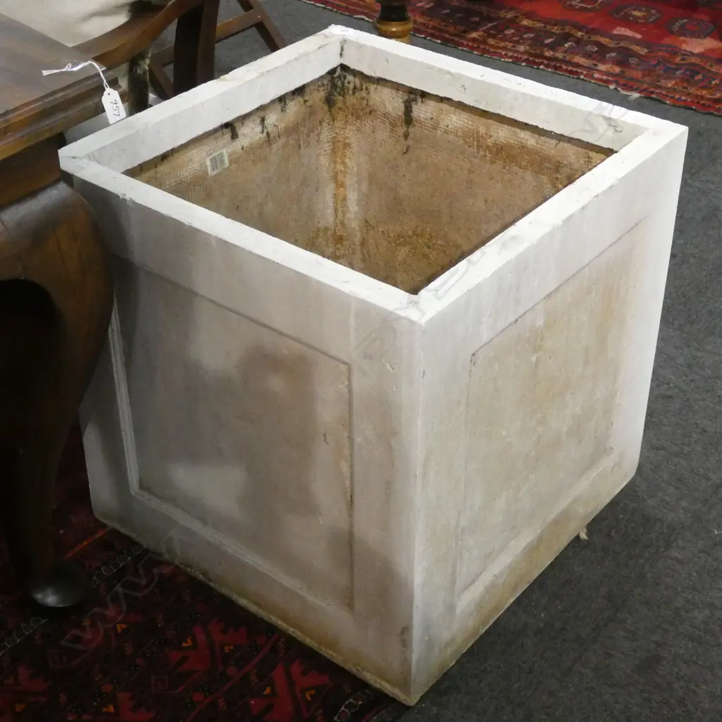 FIBREGLASS CUBE PLANTER 600x600x600mm Image 1++