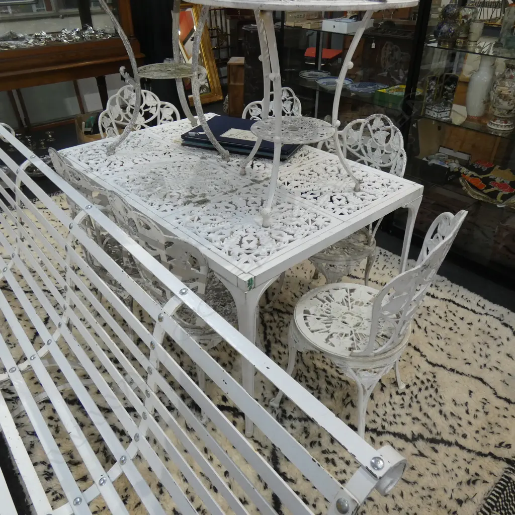 6 ENDERSLEY WHITE PAINTED ALUMINIUM CHAIRS & TABLE Image 1++