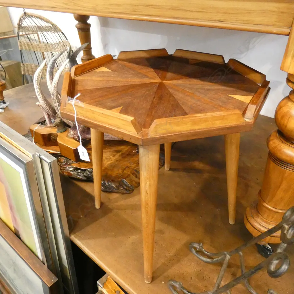 OCTAGONAL TABLE NATIVE TIMBER INLAY  Image 1++