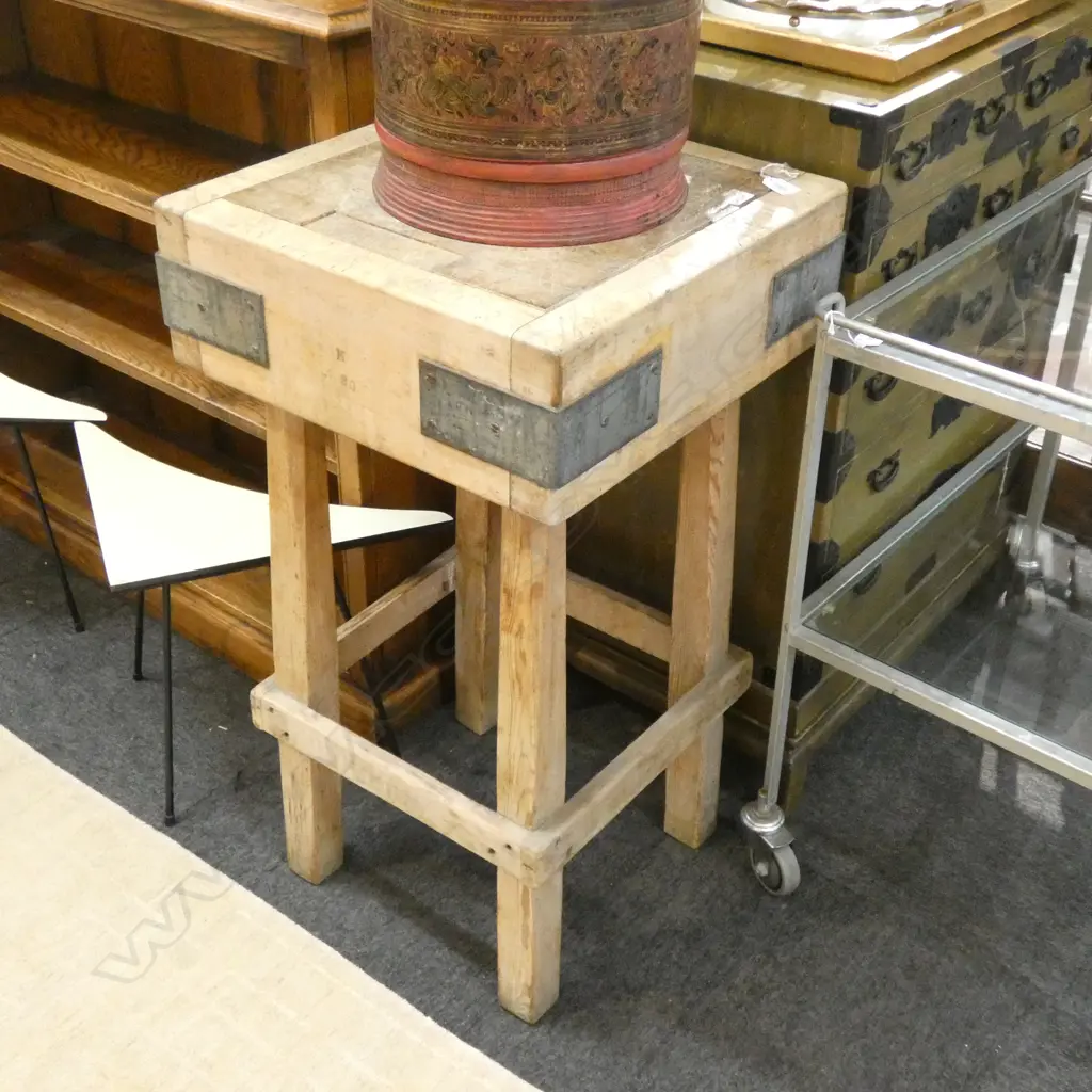 VINTAGE SQUARE BUTCHERS BLOCK ON STAND Image 1++