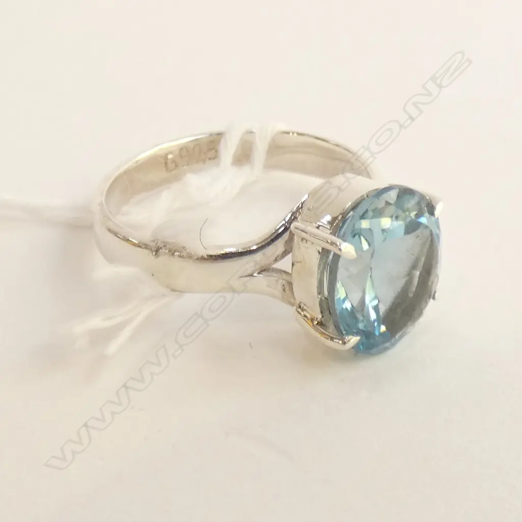 BLUE TOPAZ & 925 SILVER RING  Image 1++