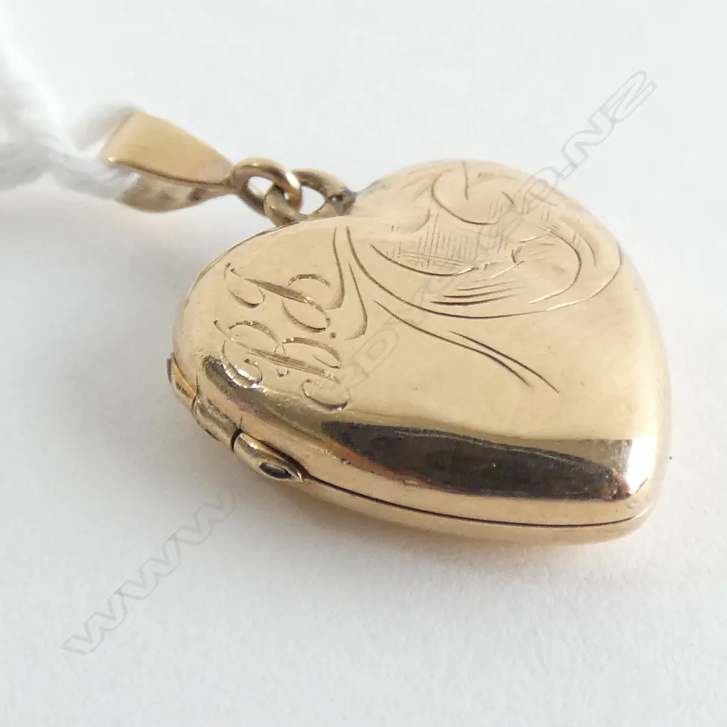 9CT GOLD LOCKET 1.95gm Image 1++
