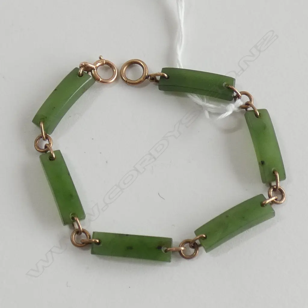 ANTIQUE GOLD & NEPHRITE BRACELET Image 1++