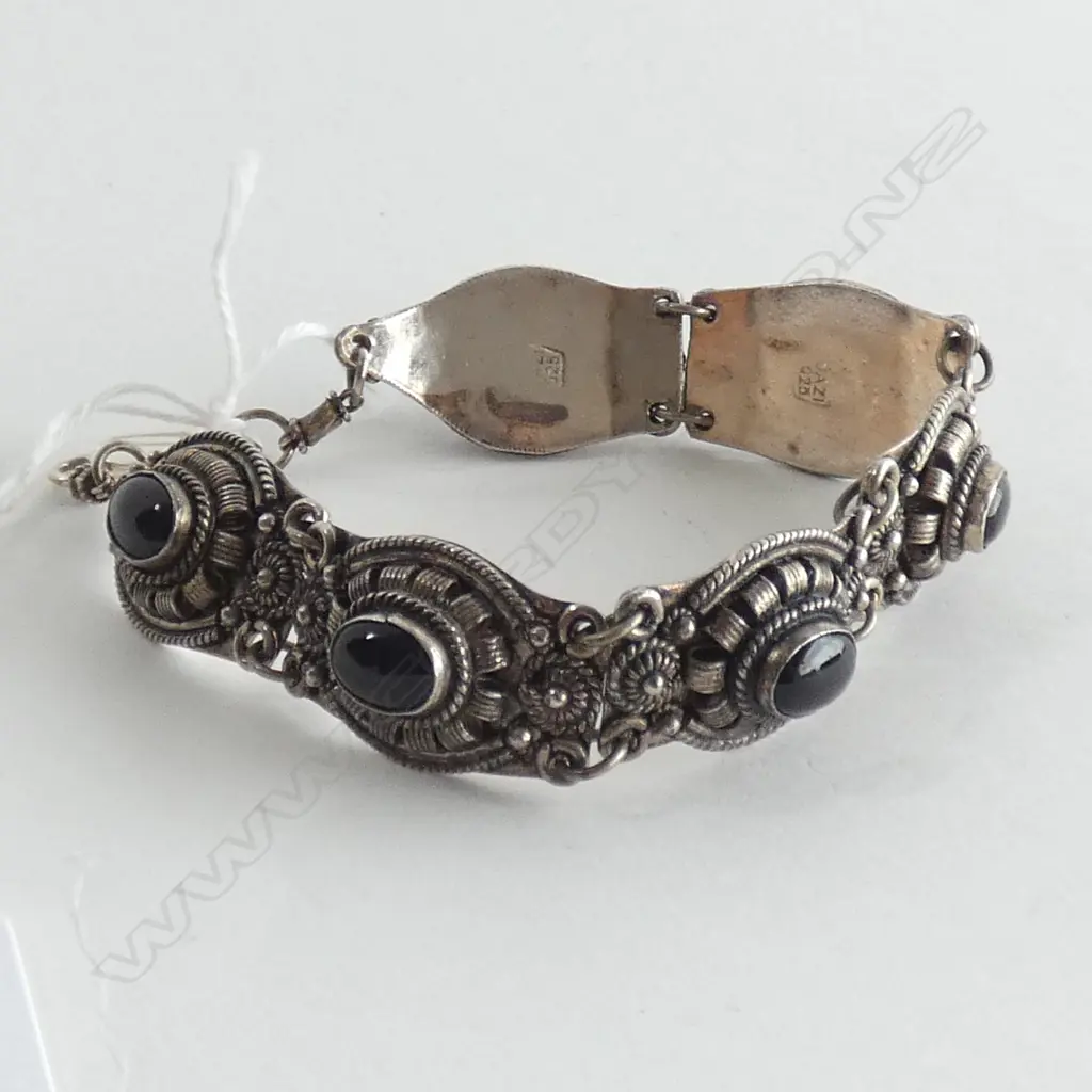 925 SILVER BRACELET WITH ONYX MEDALLIONS  Image 1++