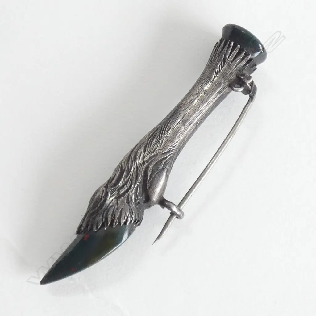 ANTIQUE SILVER HOOF & BLOODSTONE BROOCH Image 1++
