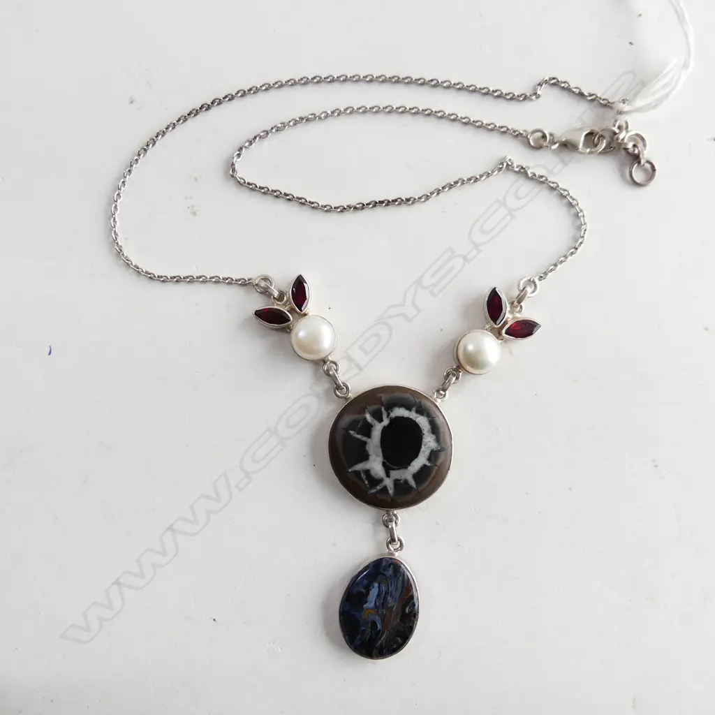 SILVER & AGATE/GARNET & PEARL NECKLACE Image 1++