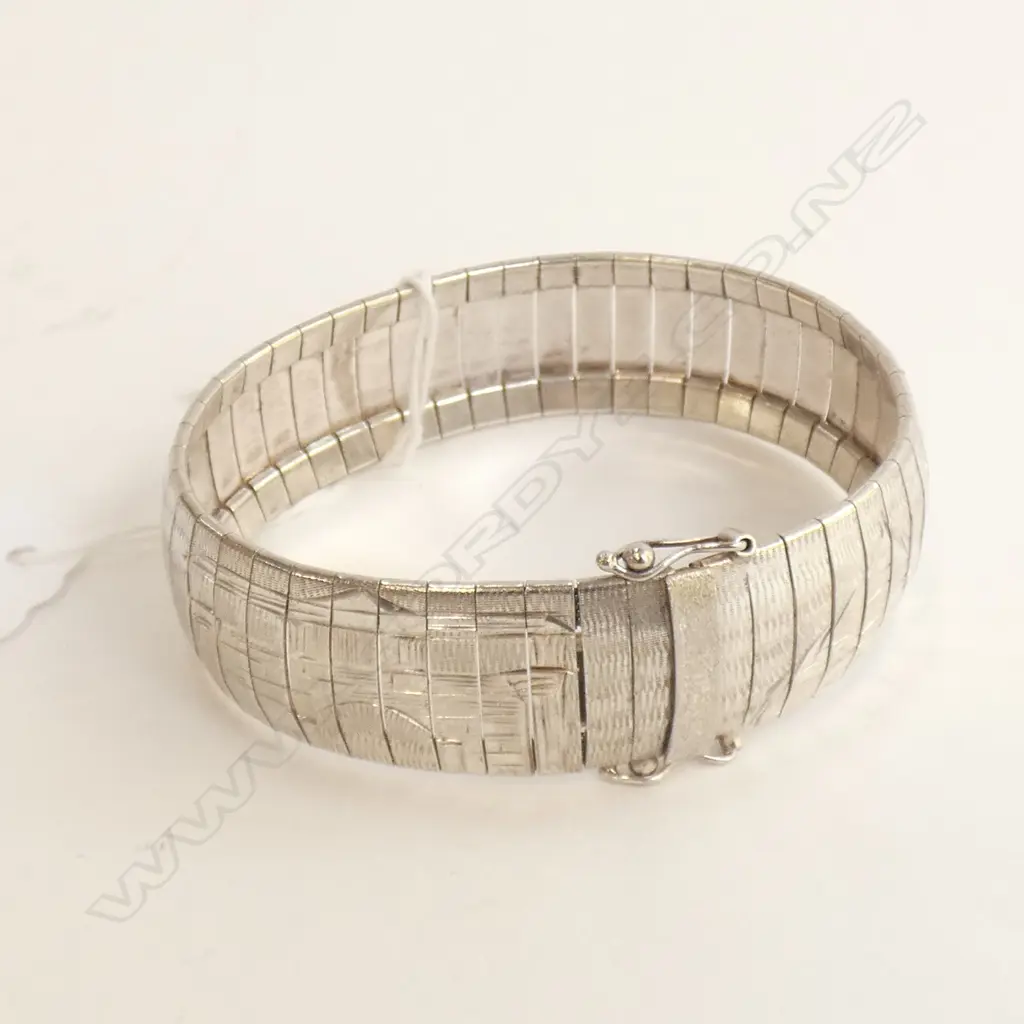 STG SILVER FLEXIBLE BRACELET ENGRAVED w. EGYPTIAN SCENES 39.6 GRAMS Image 1++