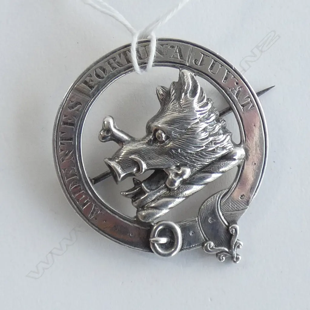 STG SILVER VICTORIAN BORES HEAD BROOCH Image 1++