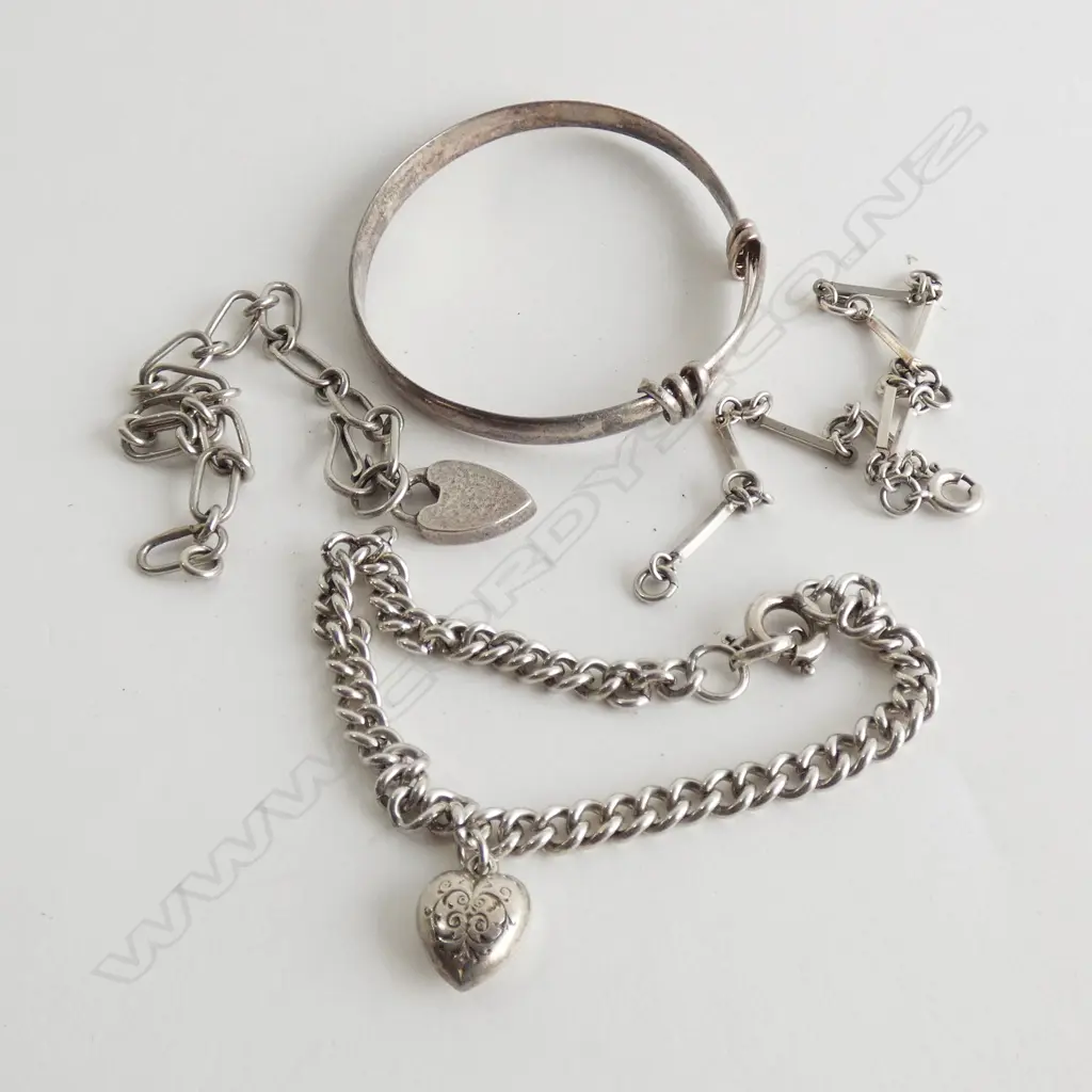 STG SILVER; 3 BRACELETS & 1 SM BANGLE Image 1++
