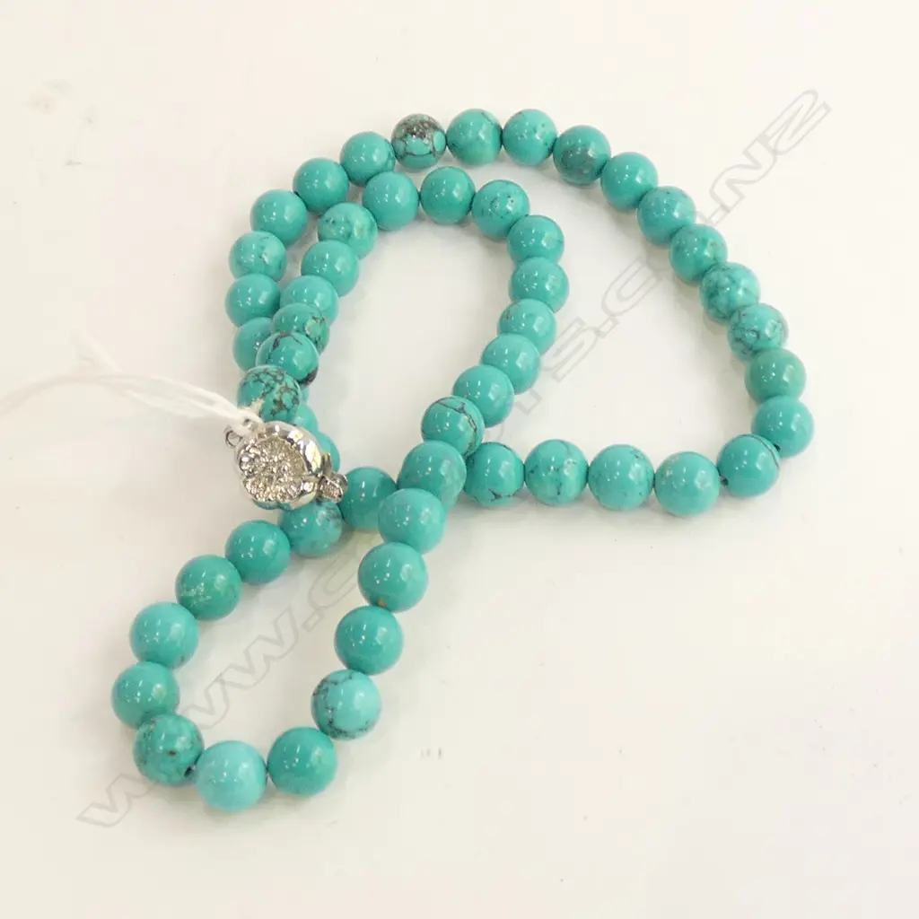 TURQUOISE BEADED NECKLACE Image 1++