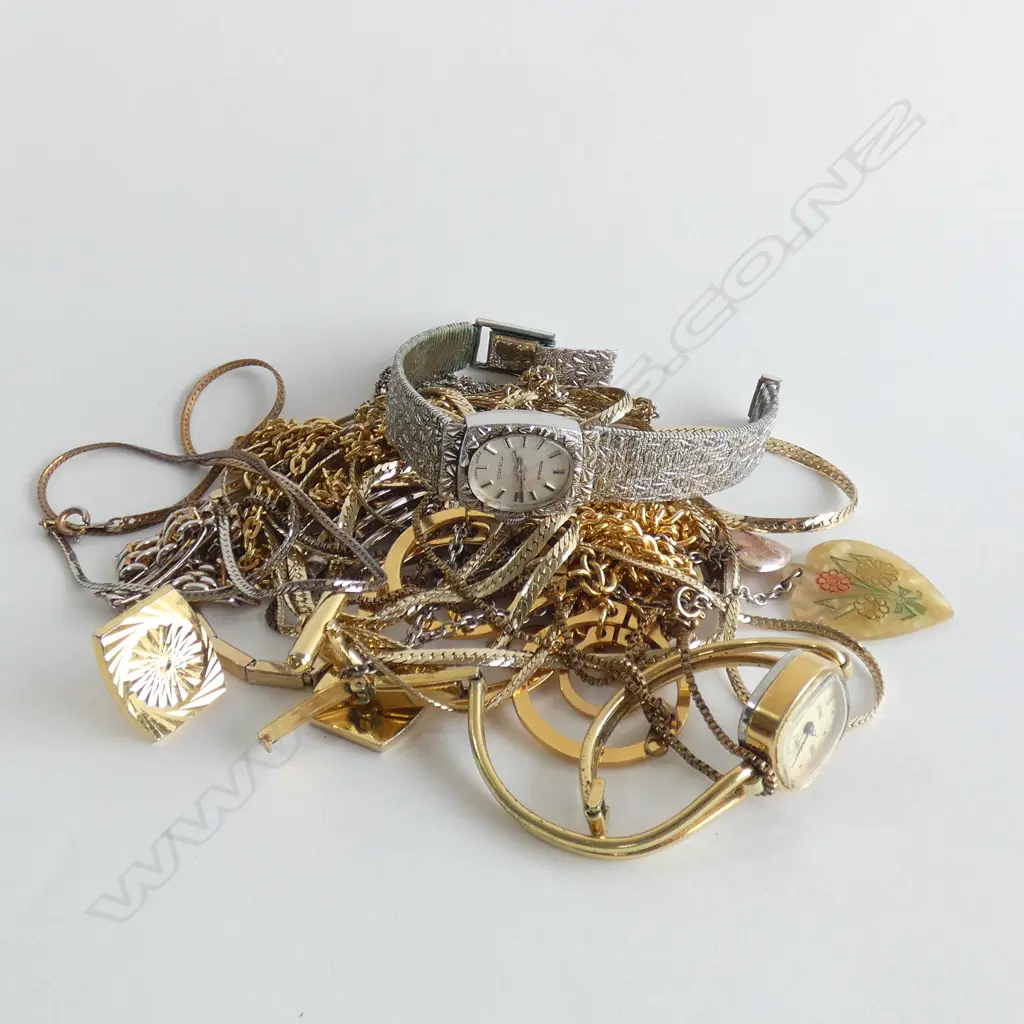 BAG ASST GOLD PLATED NECKLACES / CHAINS/ CUFF LINKS / WATCHES  Image 1++