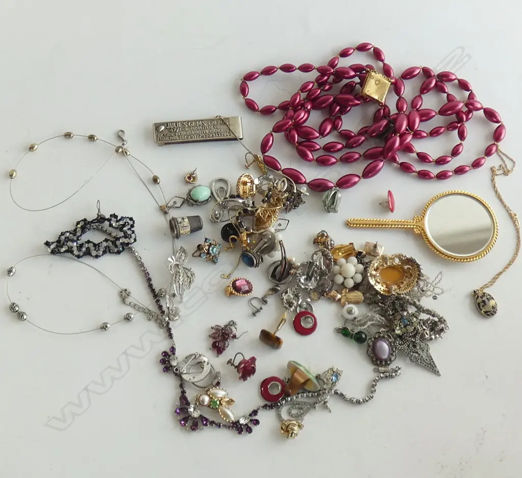 BAG ASST COSTUME JEWELLERY  Image 1++