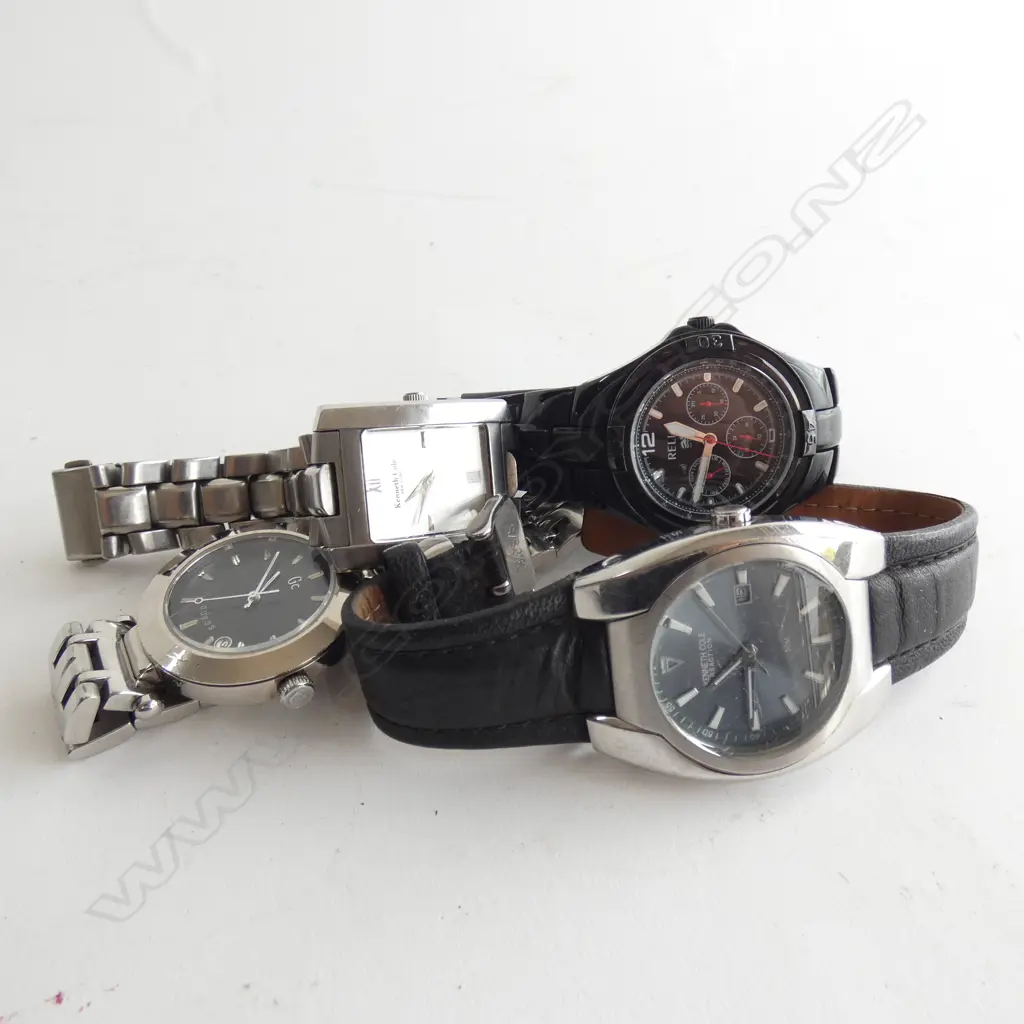 4 MENS WATCHES; 2 KENNETH COLE, RELIC, GUESS Image 1++