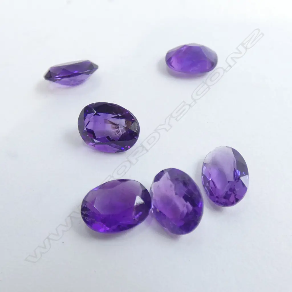 BOX 6 OVAL AMETHYST STONES 9.5CT Image 1++