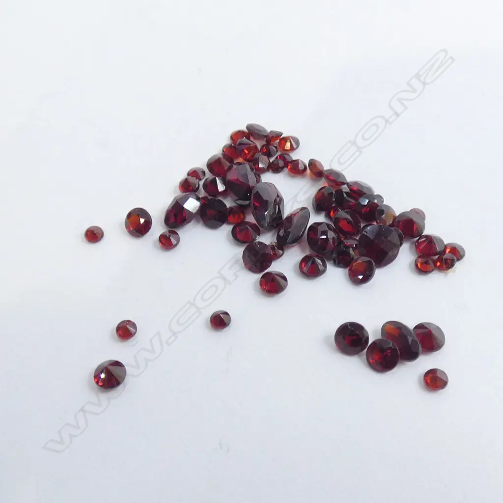 BAG MIXED 10CT GARNETS  Image 1++