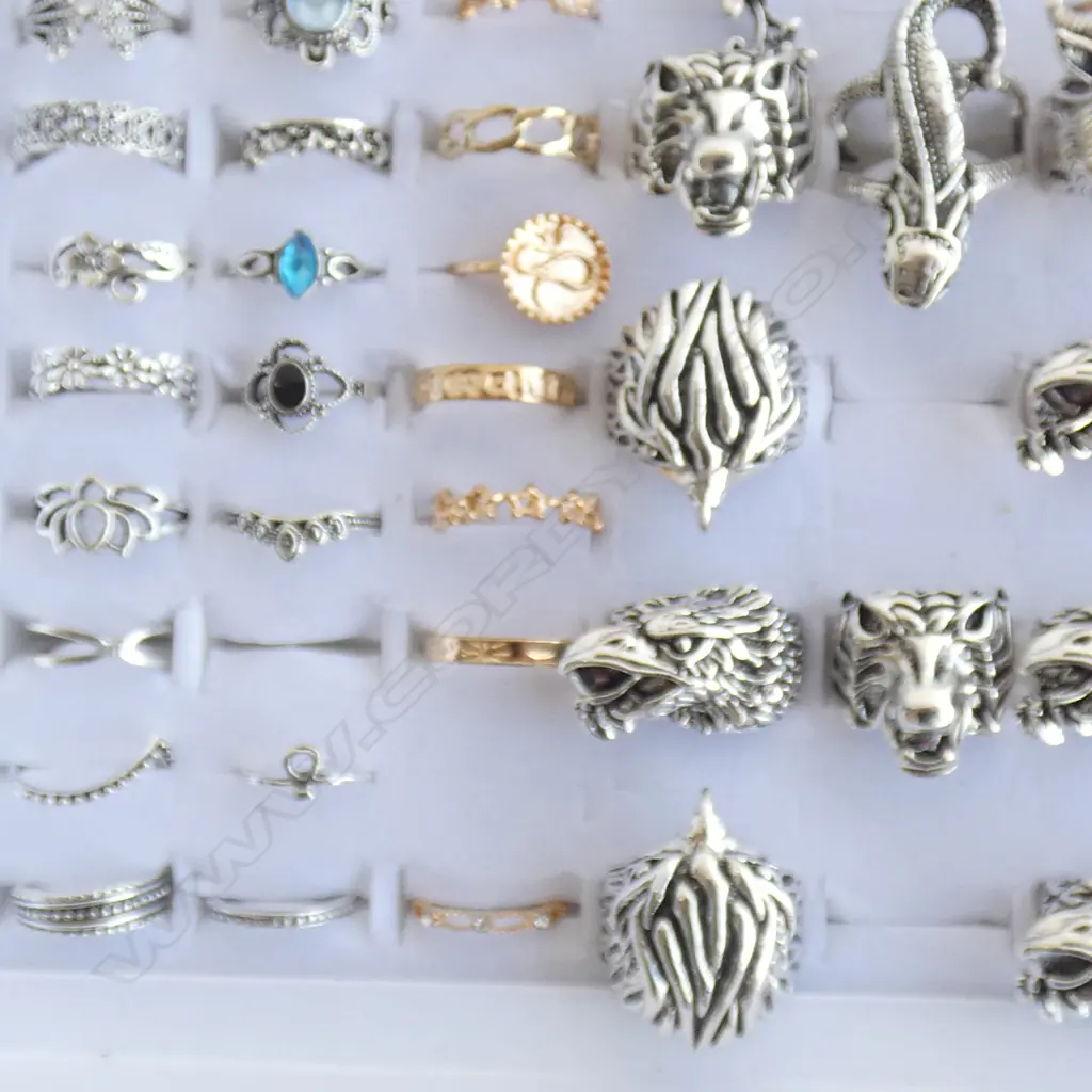 TRAY OF ASST. COSTUME RINGS Image 1++