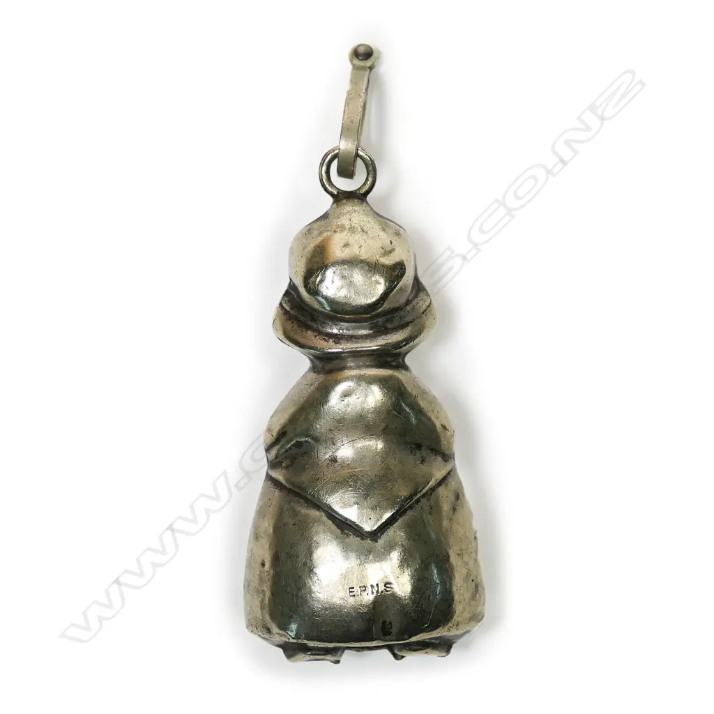 A silver plate baby rattle, Image 1++