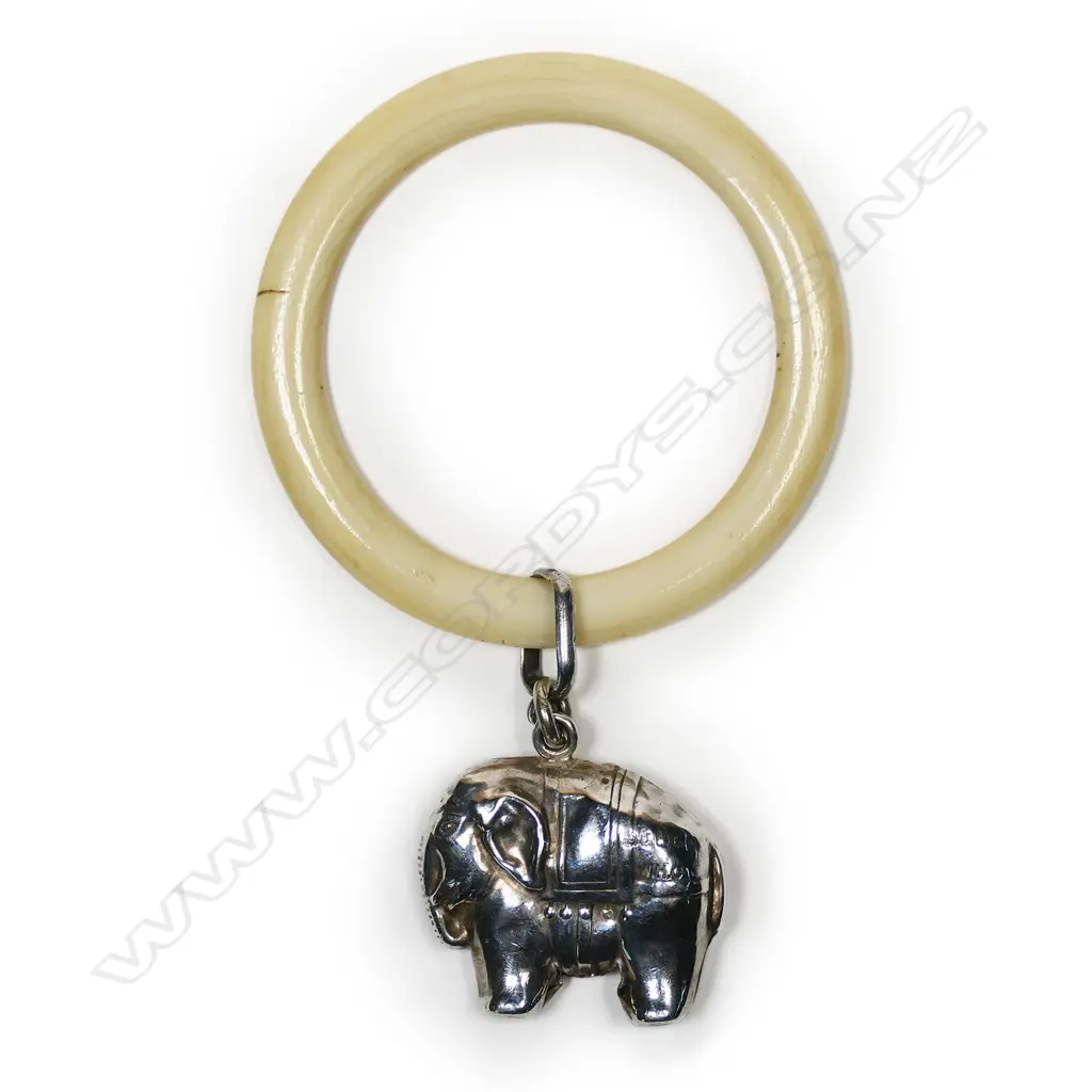 A Scottish silver baby rattle, Image 1++