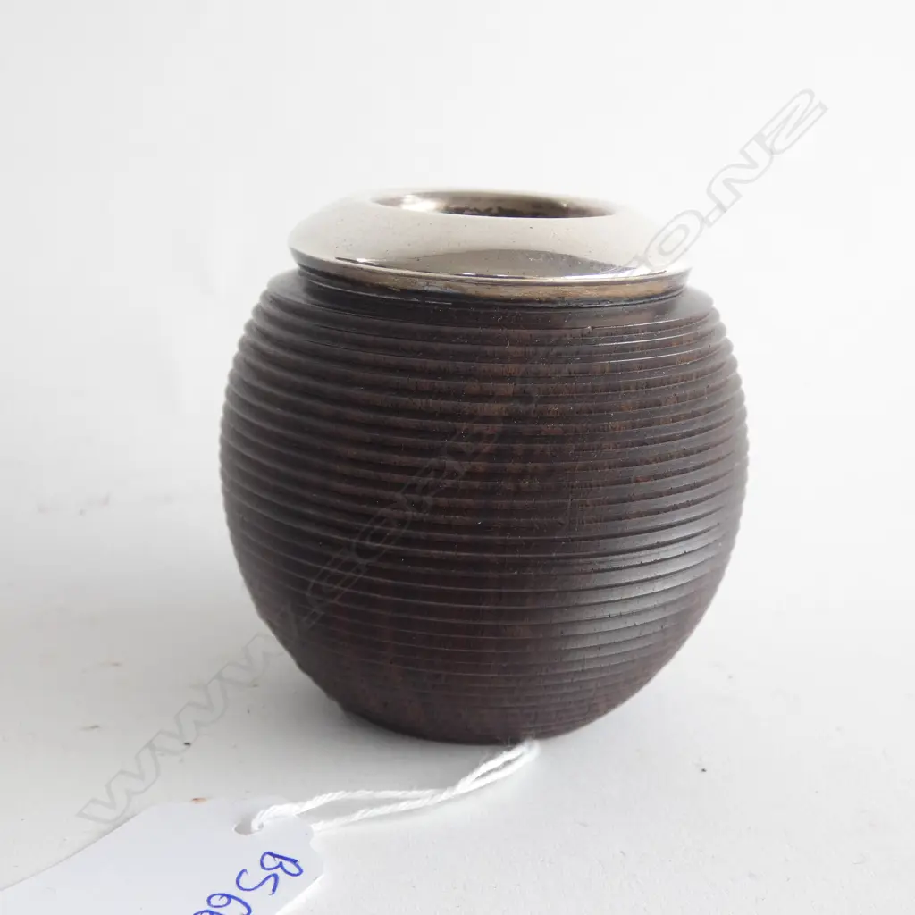 EBONY & STG SILVER RIMMED VESTA MATCH STRIKER, LONDON 2000  Image 1++