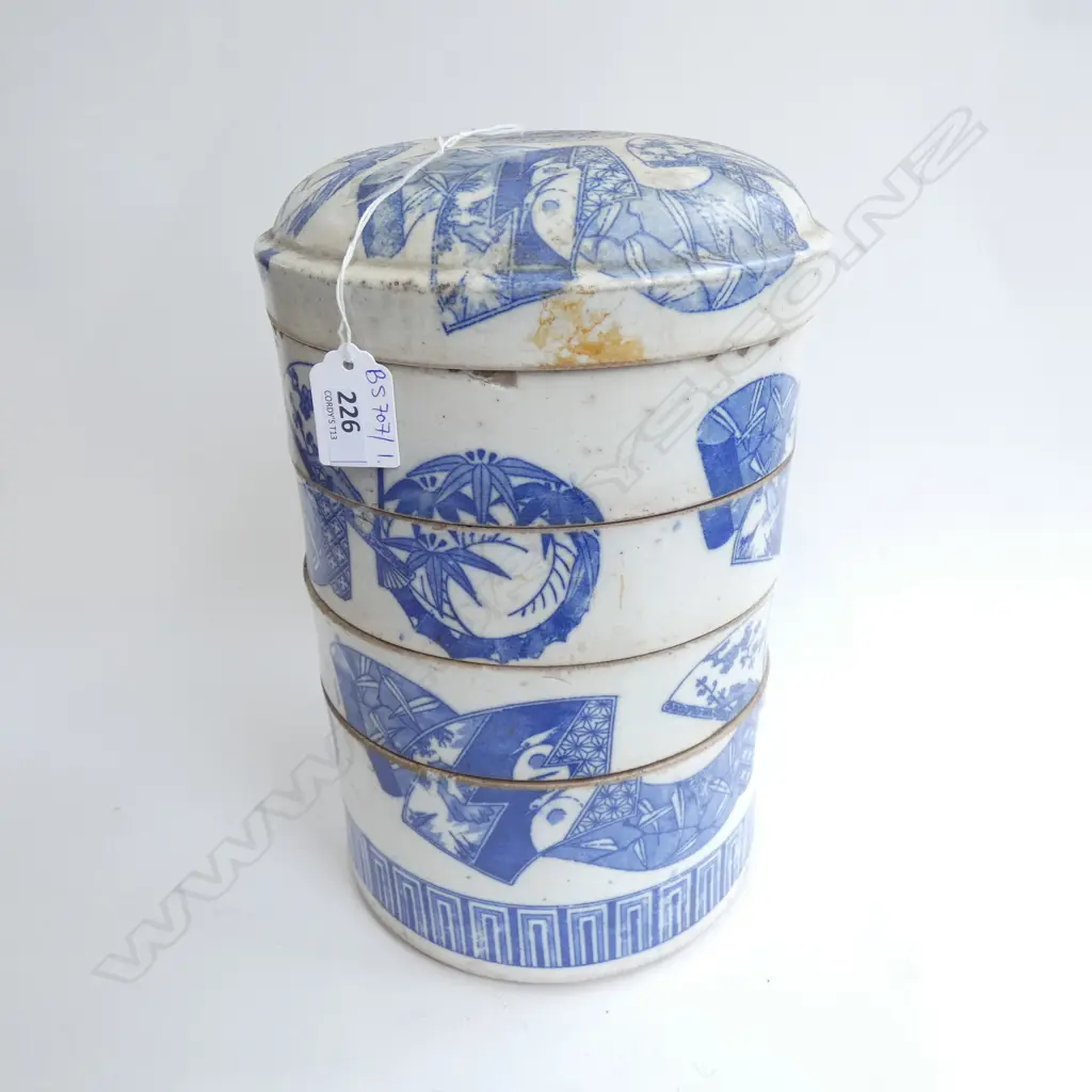 B/W ORIENTAL STACKED LUNCH BOX H.300mm Image 1++