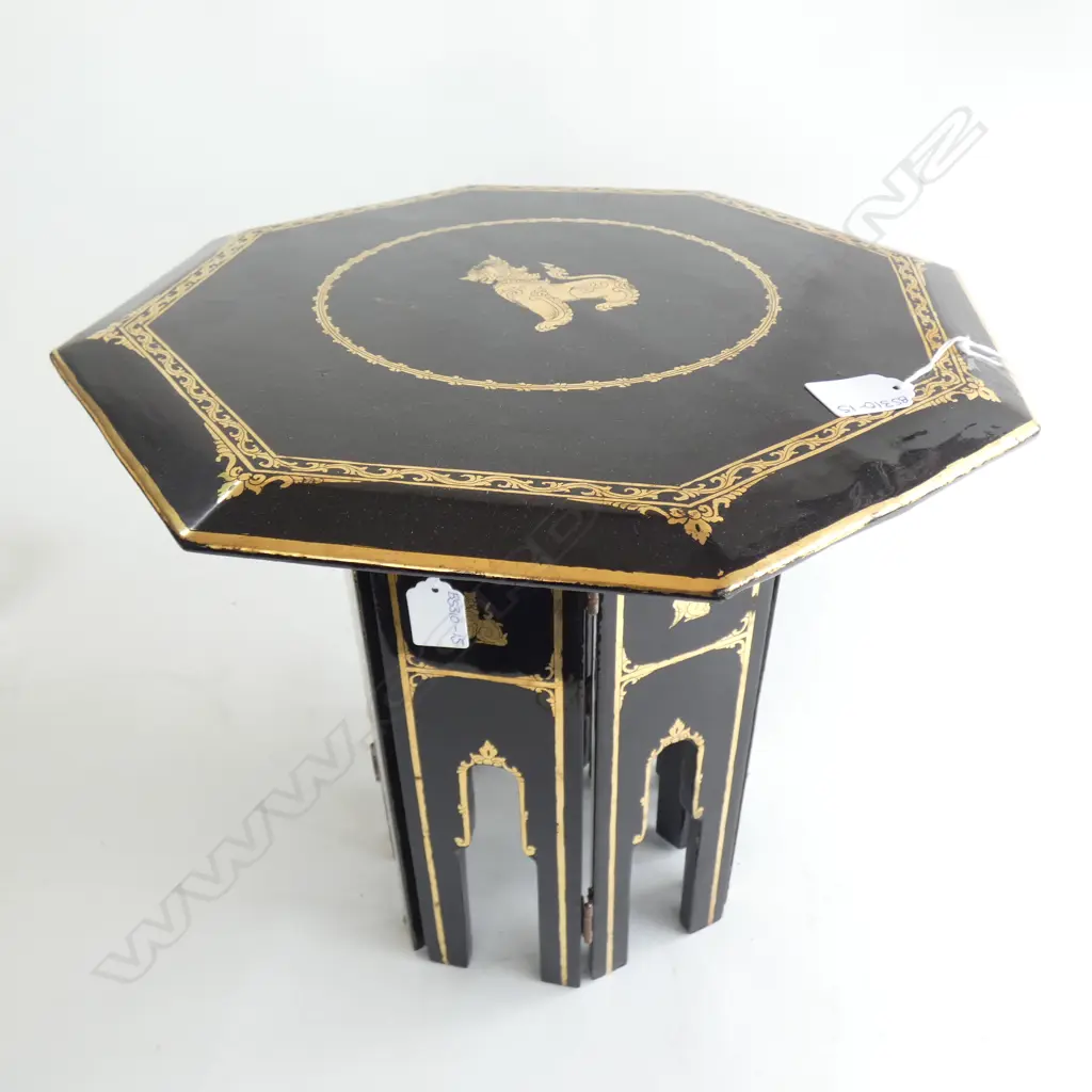 BURMESE TABLE WITH FOLDING LEG - BLACK & GOLD LACQUER DIA 380MM Image 1++