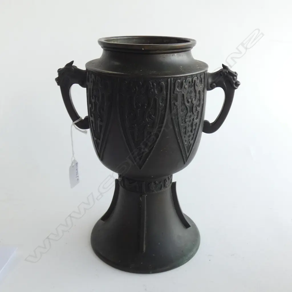 CHINESE ARCHAIC STYLE BRONZE POT H.270mm Image 1++