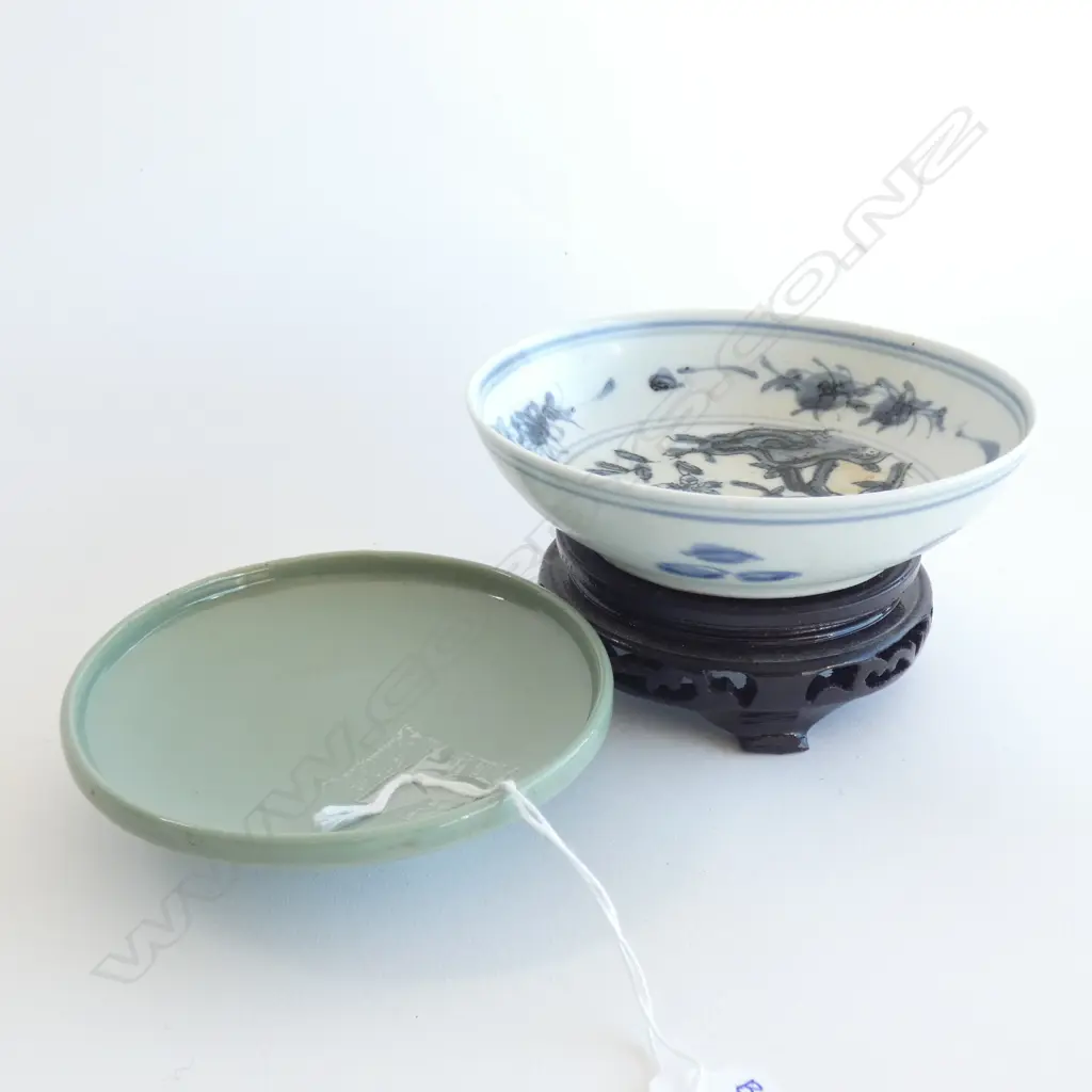 2 MING DYNASTY STYLE SM DISHES -(113MM) 1 WITH WOODEN STAND  Image 1++