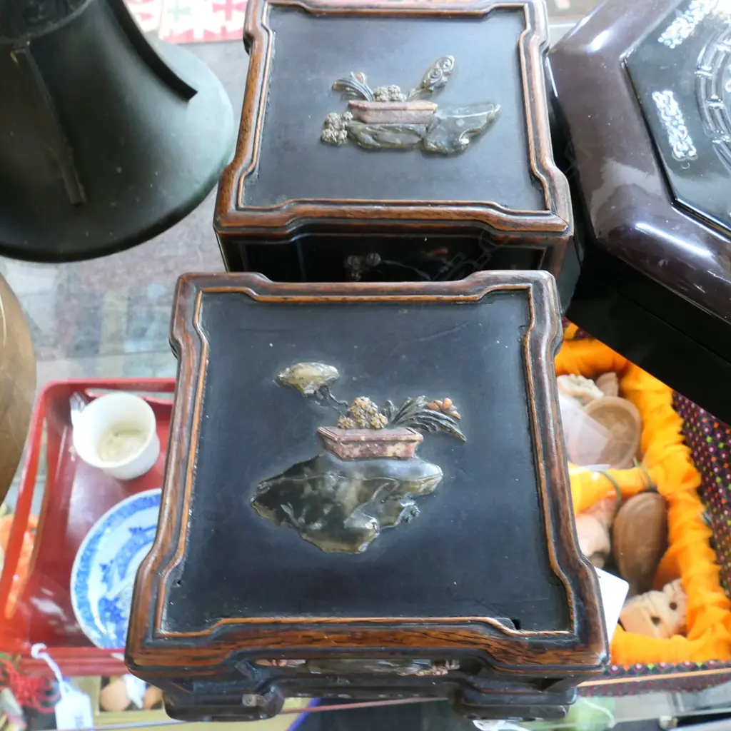 PR CHINESE BLACK LACQUER & ROSEWOOD BOXES 130mm sq Image 1++