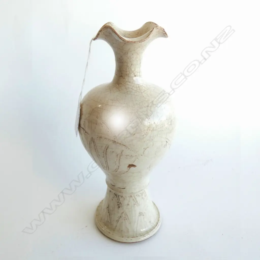 OLD WHITE PORCELAIN VASE - CRAZED  H. 255MM Image 1++