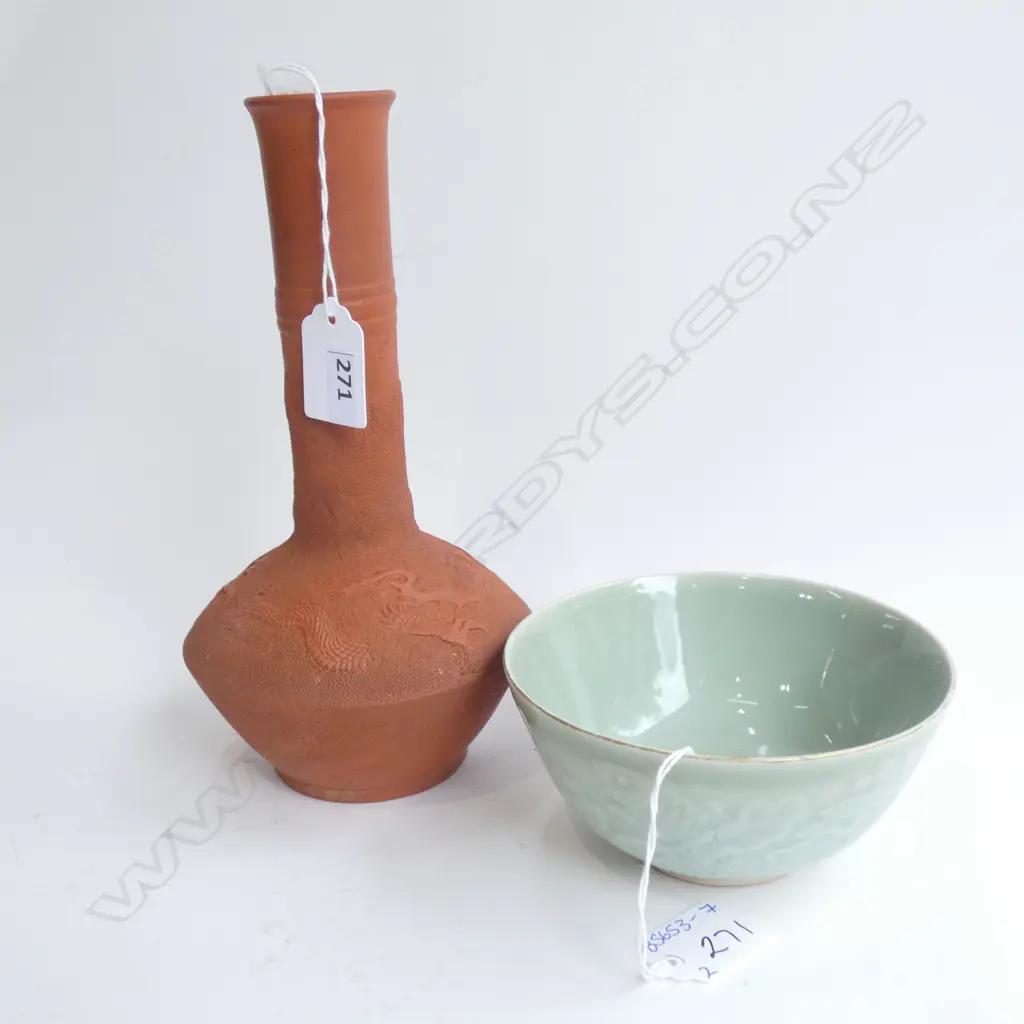 ORIENTAL GREEN BOWL (DIA 125MM) & PURPLE SAND DRAGON VASE (H. 225MM) Image 1++