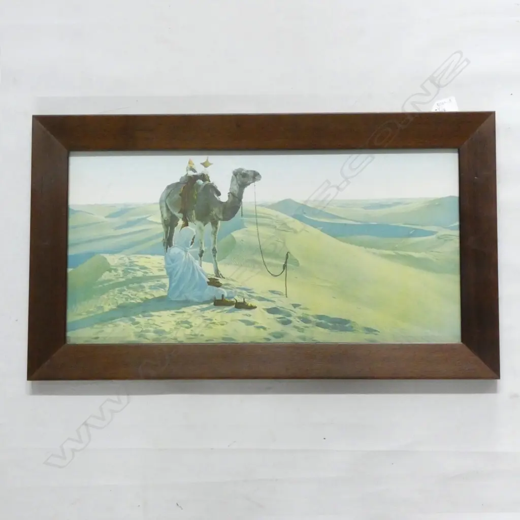 DESERT SCENE CHROMOLITHO BY LEHNERT ET LANDROCK, 5069 ‘LA PRIÈRE DANS LE DÉSERT’, (REFRAMED) 640mm x 370. GILT FRAME Image 1++