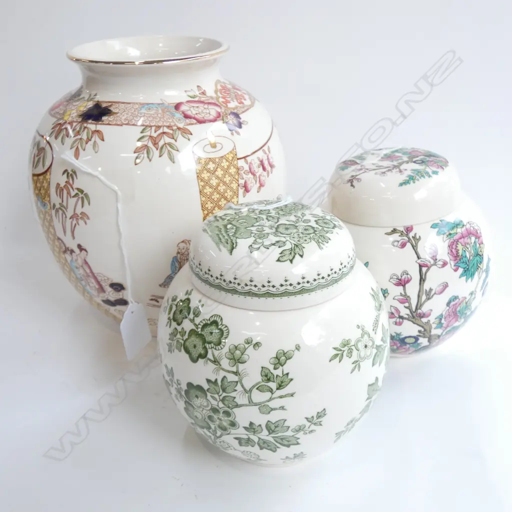 MASON IRONSTONE YUNG LO EMPEROR VASE & 2 LIDDED GINGER JARS Image 1++