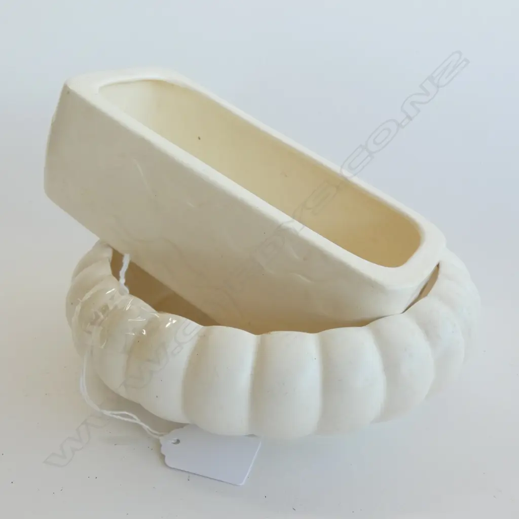 2 WHITE CROWN LYNN TROUGH VASES #508-7 & BOWL 190mm dia Image 1++