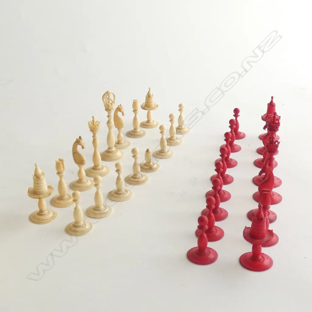 SM IVORY CHESS SET PIECES A/F  H. 77MM Image 1++