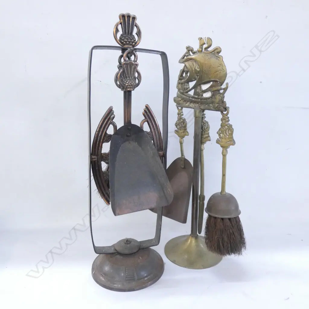 2 FIRESIDE TOOL SETS; BRASS & COPPER H.430mm Image 1++
