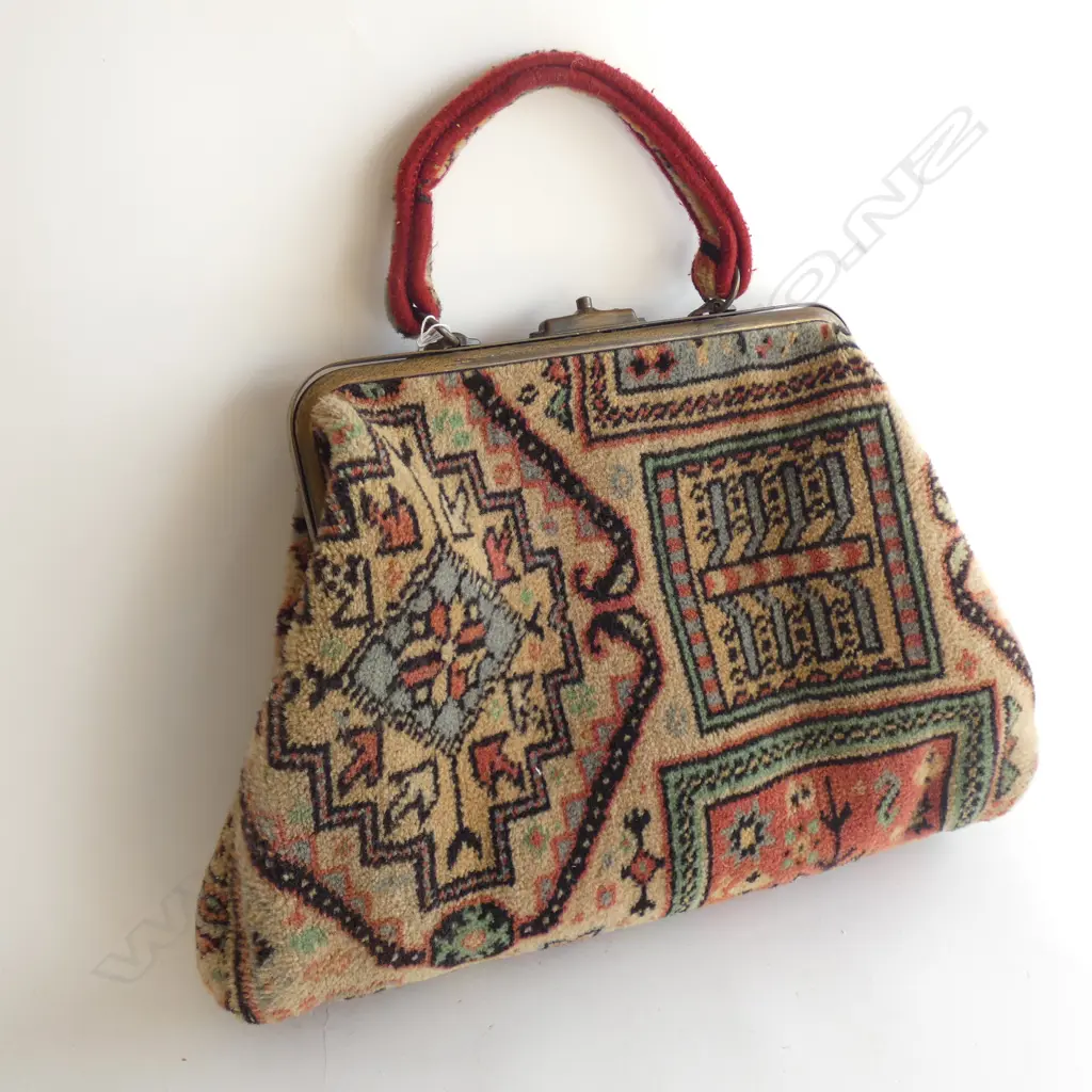 LG OLD CARPET OVERNIGHT BAG W 500MM Image 1++