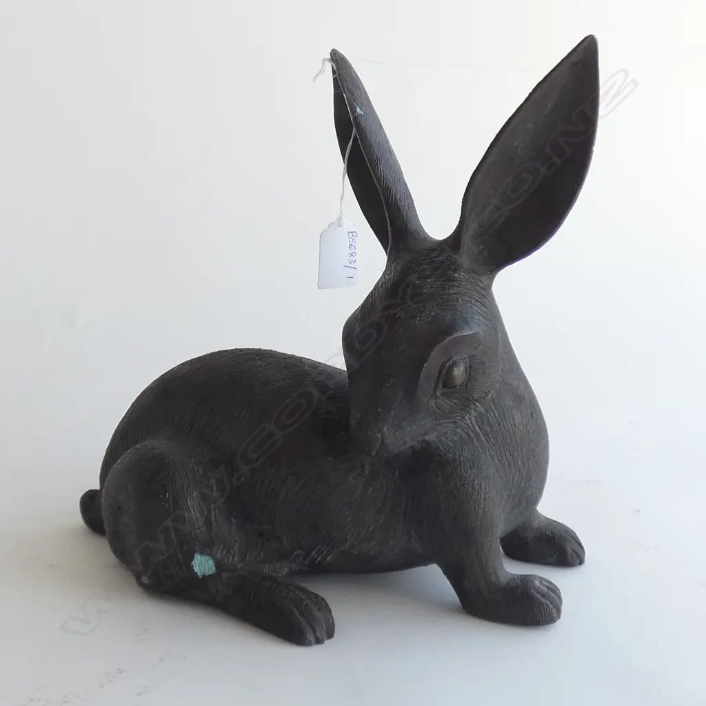 ORIENTAL BRONZE RABBIT H.255mm Image 1++