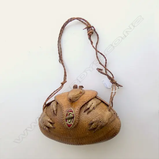 ARMADILLO SKIN HANDBAG - INCLUDING HEAD & CLAWS; BRASS & RED ENAMEL CLASP L 260MM