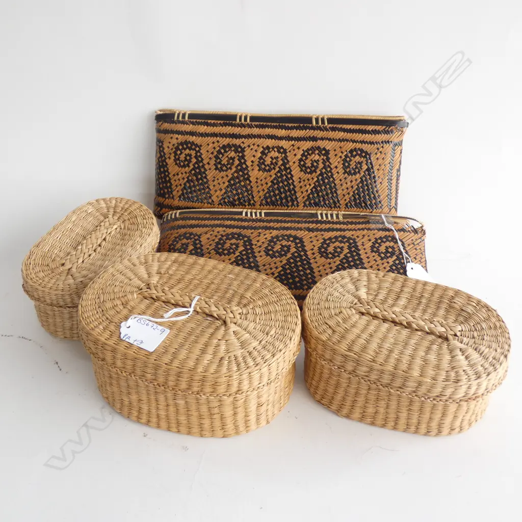 PR WOVEN SATCHELS (L285MM) A/F & 3 GRADUATED WOVEN LIDDED CONTAINERS (L185MM) Image 1++
