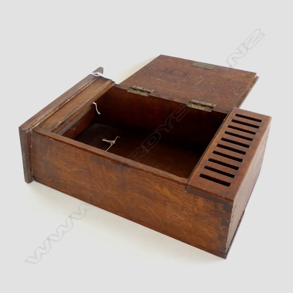 OLD OAK WOOD LETTER BOX WITH KEY  190 X 335MM Image 1++