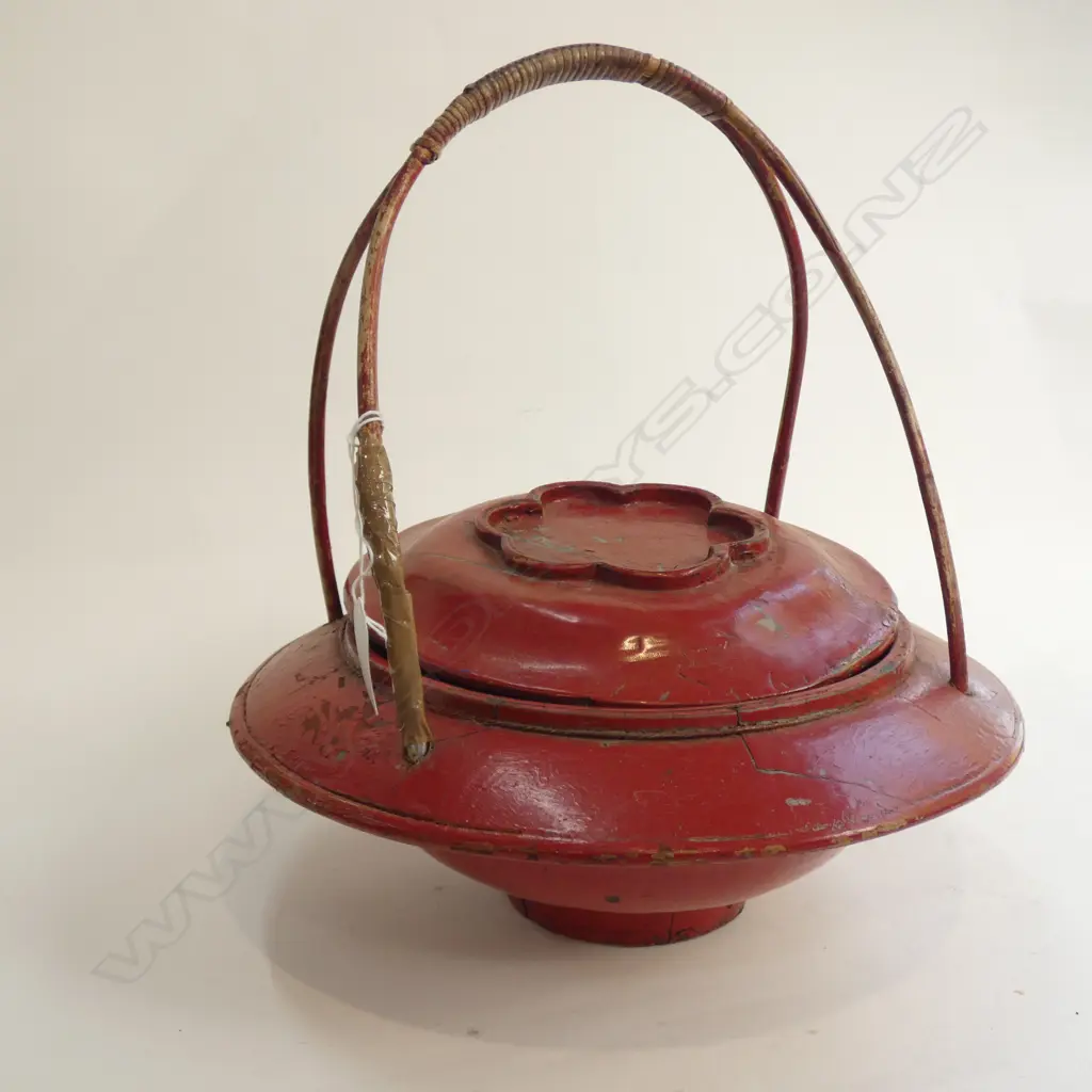 CHINESE LIDDED RED WOODEN BASKET A/F Image 1++