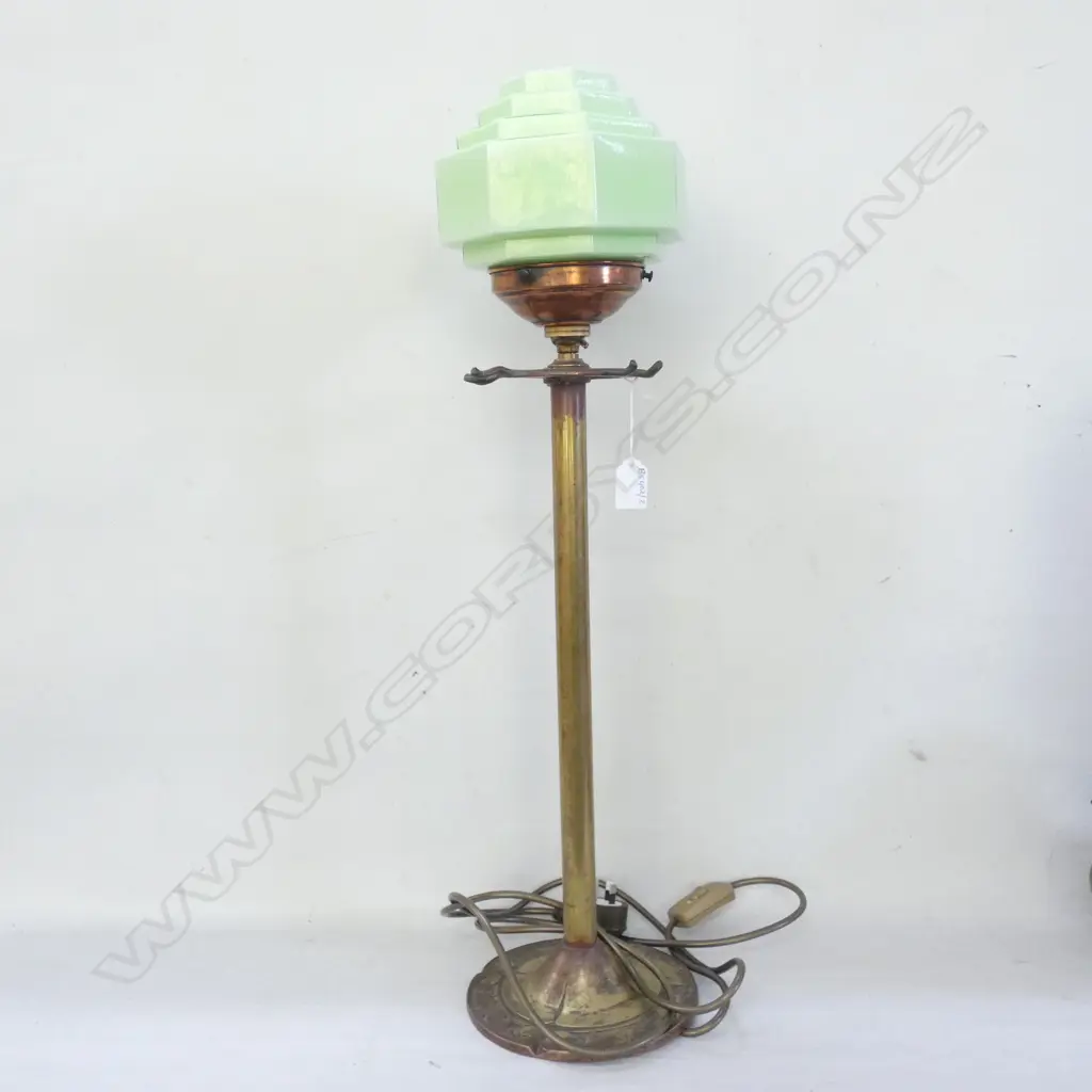 ART DECO TABLE LAMP w. GREEN GLASS SHADE H.670mm Image 1++