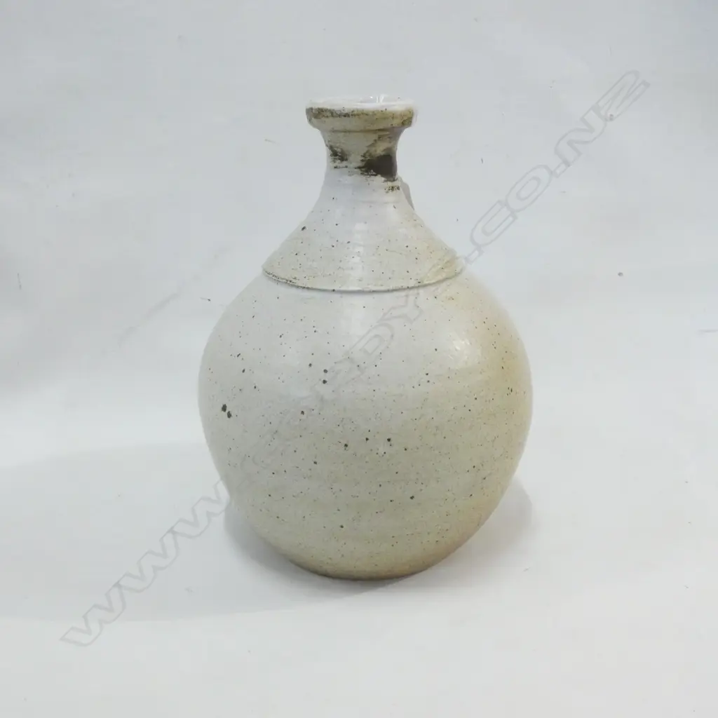 WHITE BULBOUS POTTERY VASE  H280MM  Image 1++