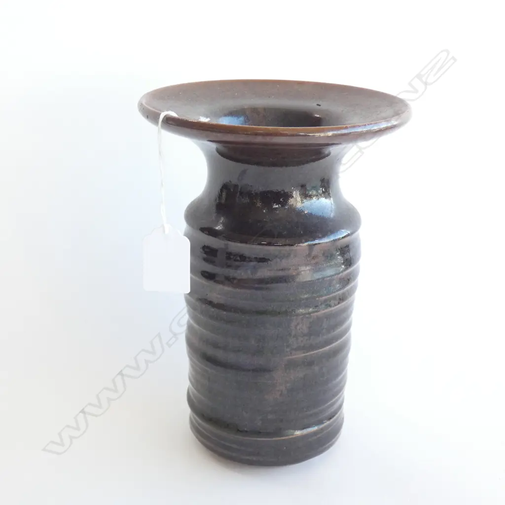 NZ POTTERY; LG EWER (H. 380MM) & VASE (H 210MM) Image 1++