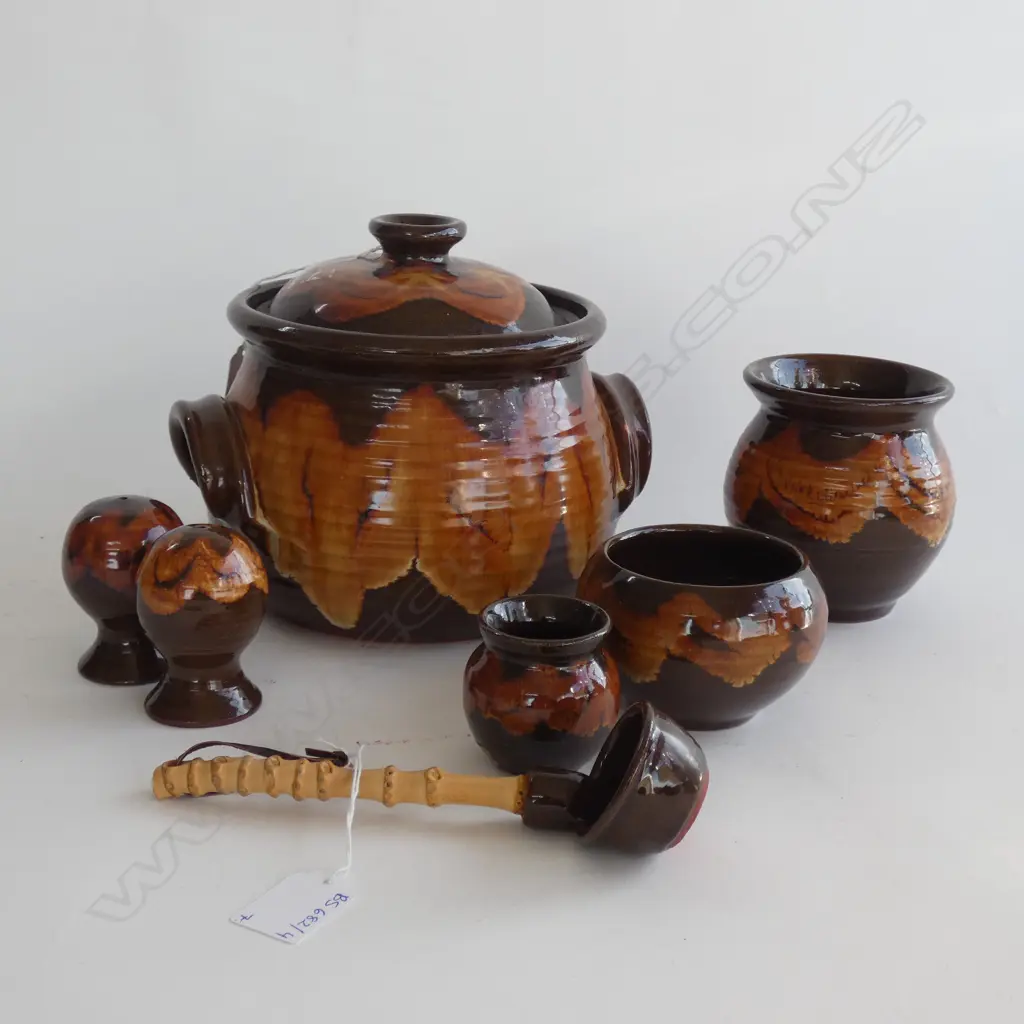 JACKIE CRESPIN STUDIO POTTERY CASSEROLE 170mm dia, SALT, PEPPER, MUSTARD, GRAVY POT & LADLE + SMALL BOWL 95mm dia Image 1++