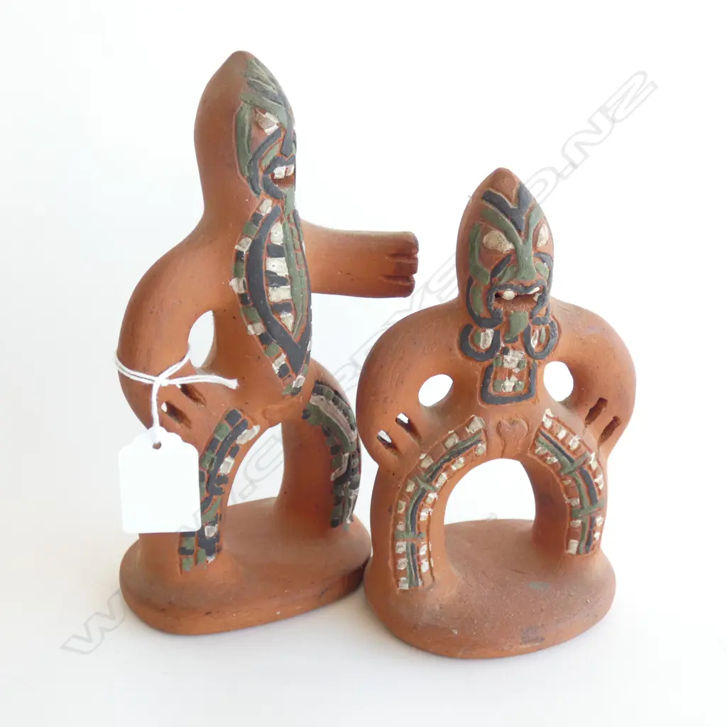 PR POTTERY MAORI FIGURES, SIGNED ARUMIA WIMUTU, TALLEST 190mm Image 1++