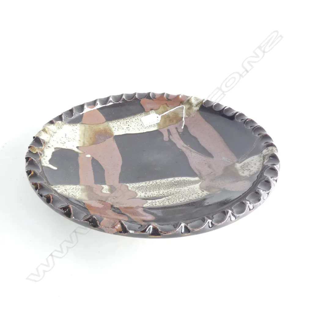 LARGE STUDIO POTTERY BOWL w. POURED GLAZE & PINCHED RIM 345mm dia Image 1++