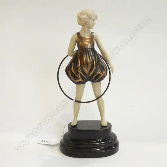 DECO FIGURINE; GIRL w. HOOP H.225mm