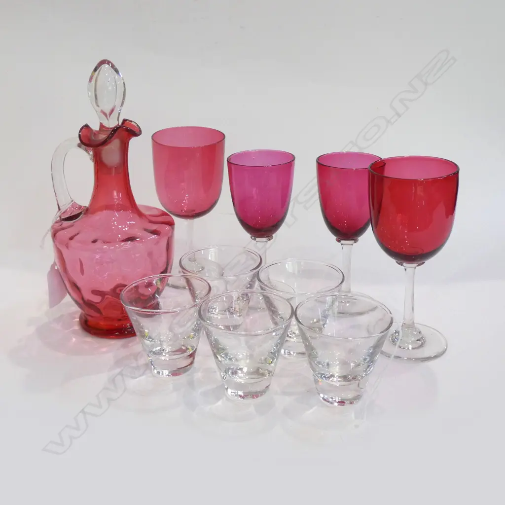 CRANBERRY GLASS DECANTER W STOPPER /4 GLASSES + HEAVY BASE SHOT GLASSES Image 1++